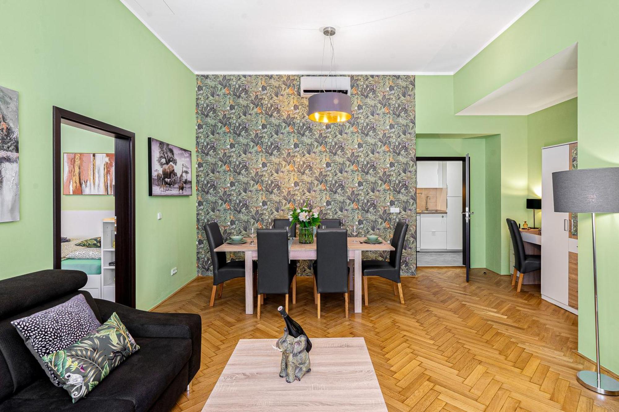 Oasis Apartments At Charles Square Praga Exterior foto
