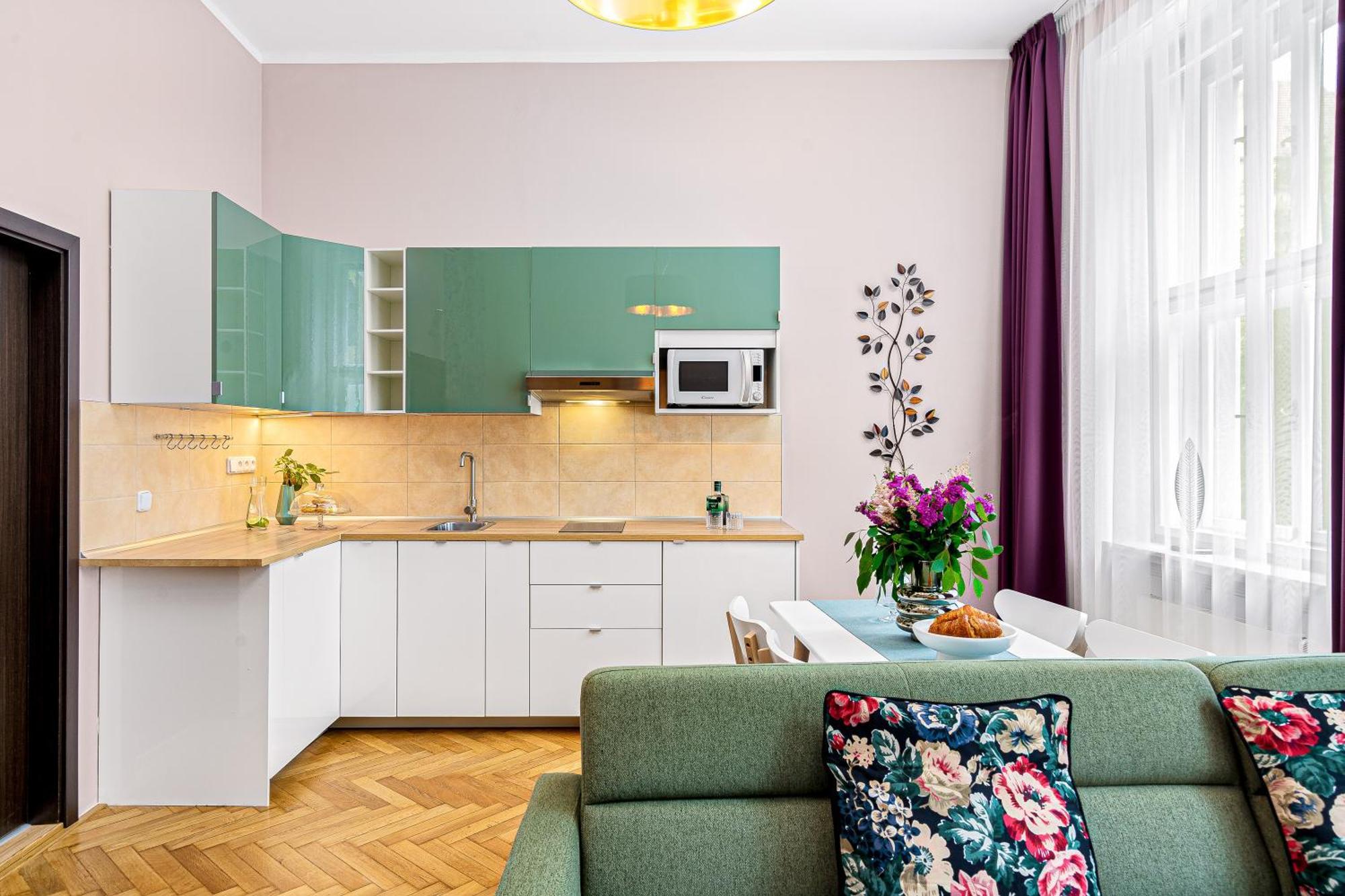 Oasis Apartments At Charles Square Praga Exterior foto